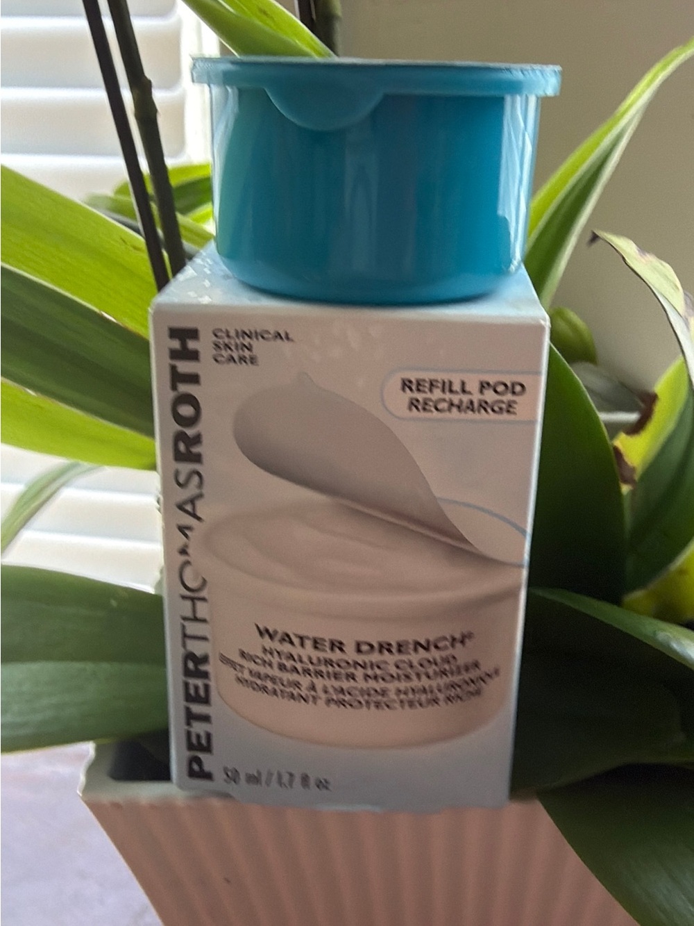 Peter Thomas Roth Water Drench Hyaluronic Cloud Cream - White and Teal 1.7 fl oz